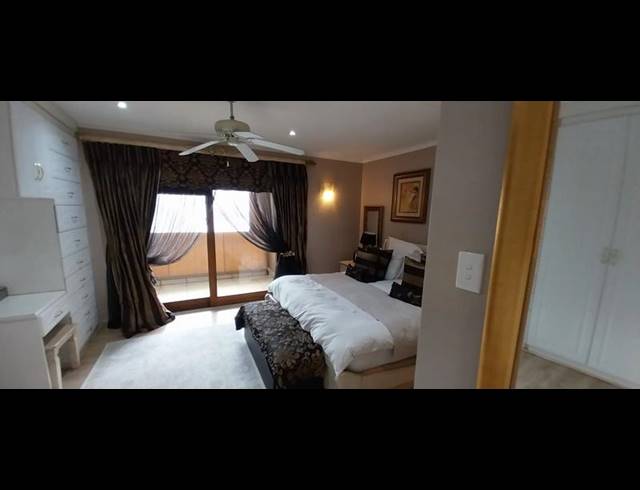 3 BEDROOM HOUSE FOR SALE IN KENSINGTON